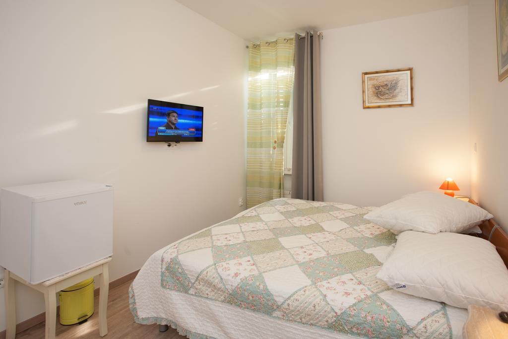 Rooms Split Pezelj Zimmer foto