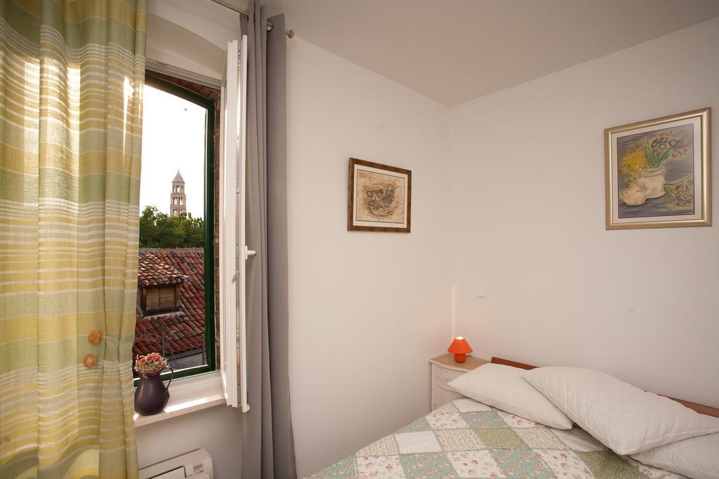 Rooms Split Pezelj Zimmer foto